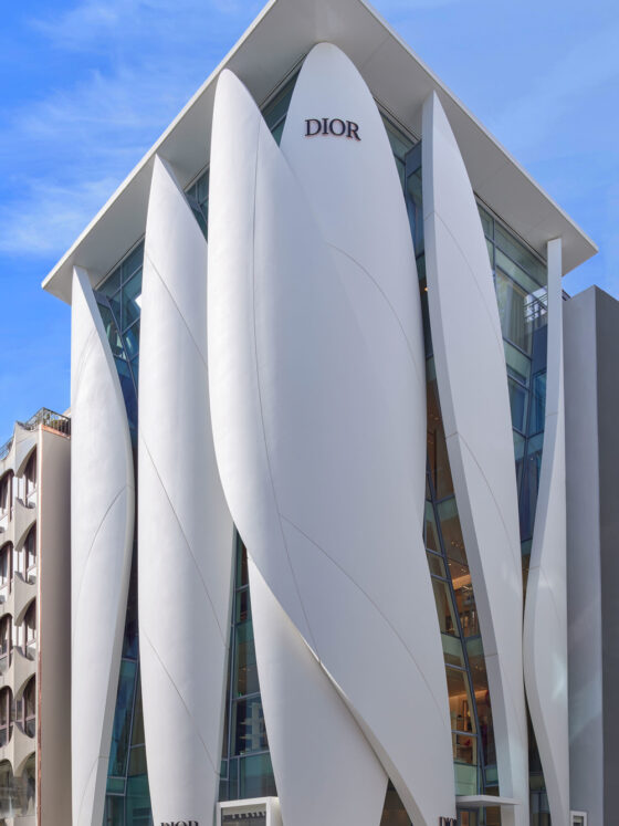 AMILCAR Switzerland presents the new DIOR boutique in Geneva, a technical feat